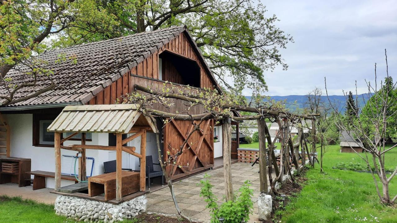 Guesthouse Ankl Lesce  Bagian luar foto