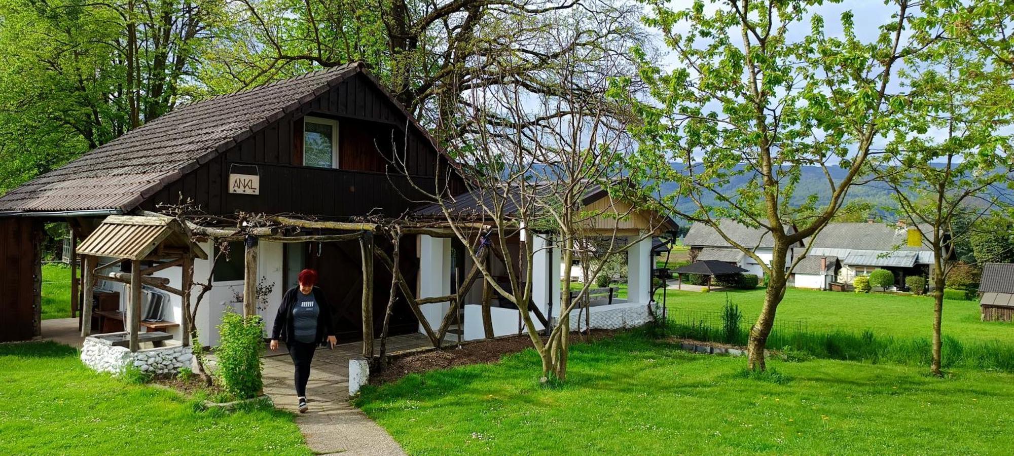 Guesthouse Ankl Lesce  Bagian luar foto